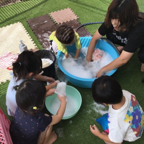 お洗濯ごっこから泡のお風呂～