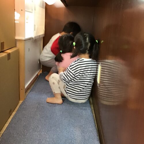 2歳児秘密の隠れ家！！
